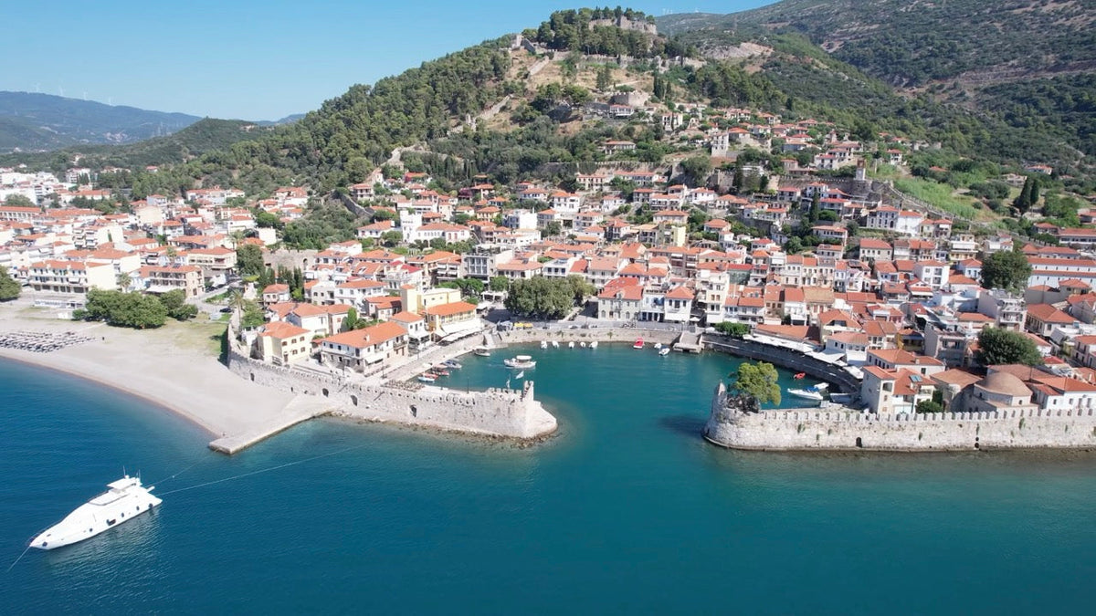 Where to Take Kitesurfing Lessons in Greece? Why Nafpaktos Tops the List