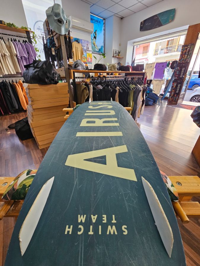 Switch team 135x40 With Bindings - USED