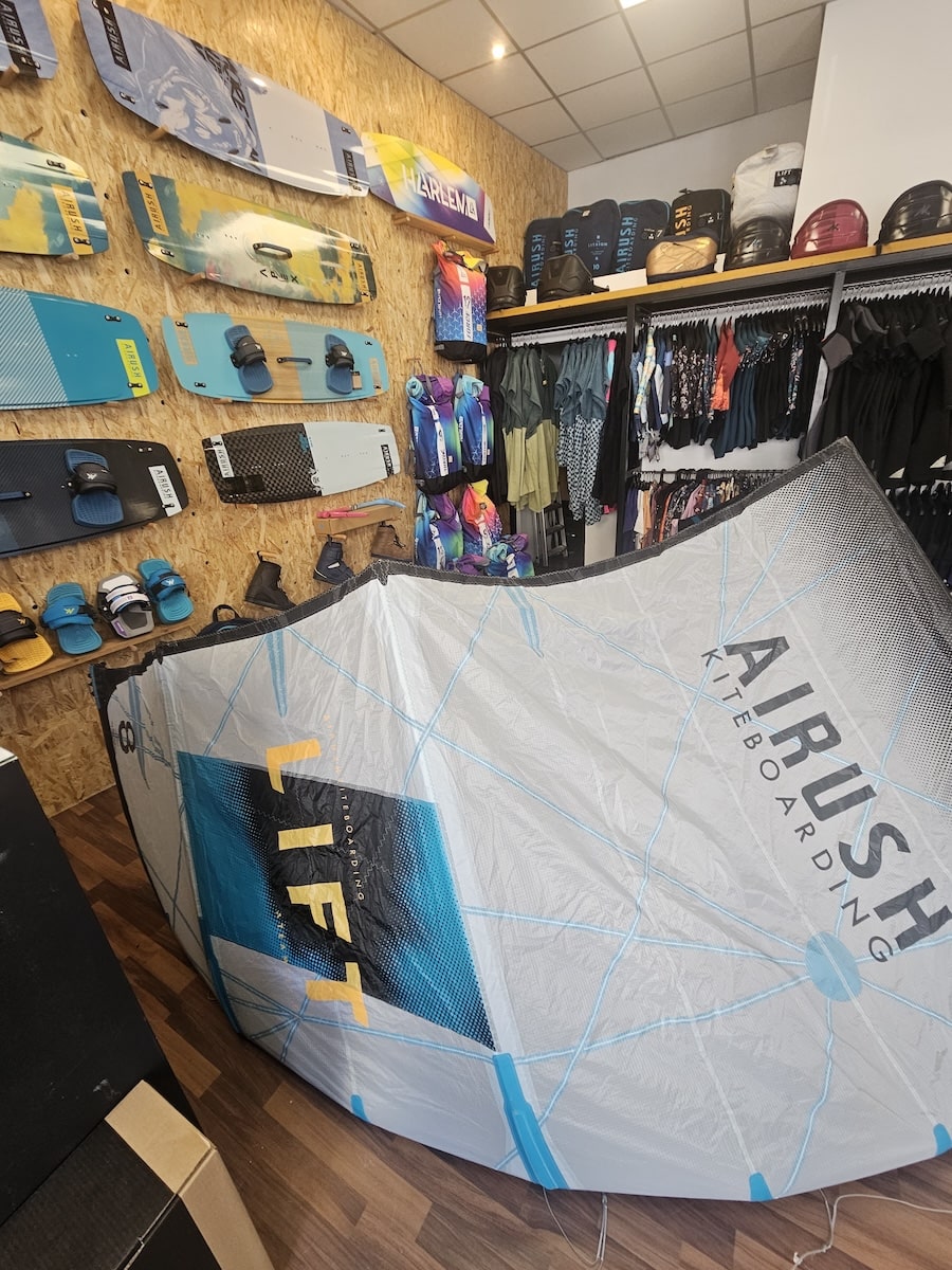 Airush Lift Team V3 8m - As good as New