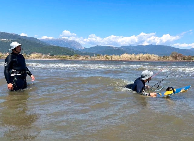 Kitesurfing lesson in Nafpaktos with communication device (BBtalkin)