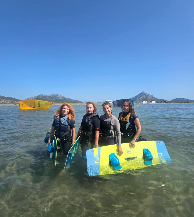 Kitesurfing in greece Nefpaktops Group_lessons