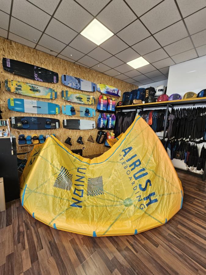 Airush Union v6 12m yellow - USED