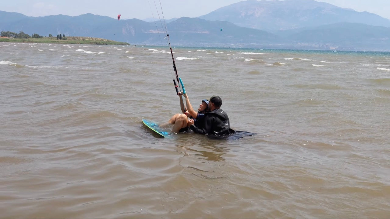 Quick Start Kitesurfing Course - 2 People (6 hours)
